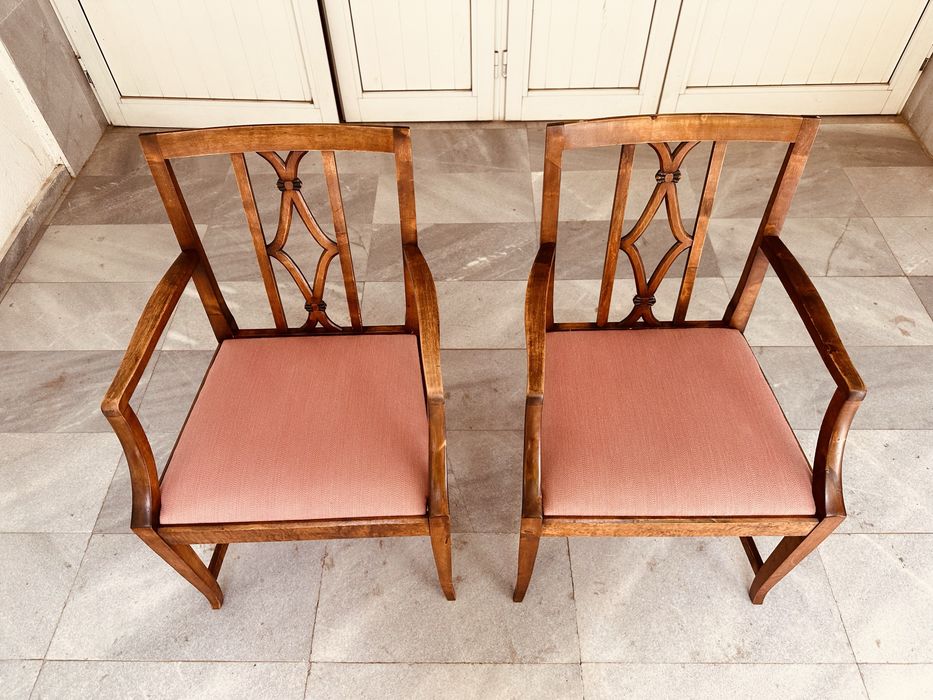 Елегантни арт деко кресла с характер – винтидж стил и масивна изработка