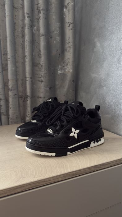 louis vuitton skate black