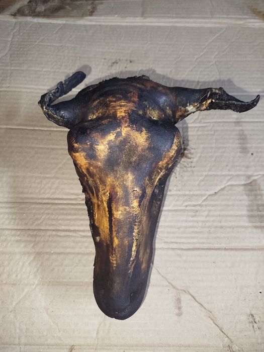 Продам голову бараньи.