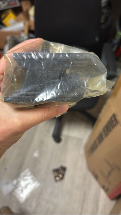 Подушка двигателя на mitsubishi pajero io 1998/Pinin