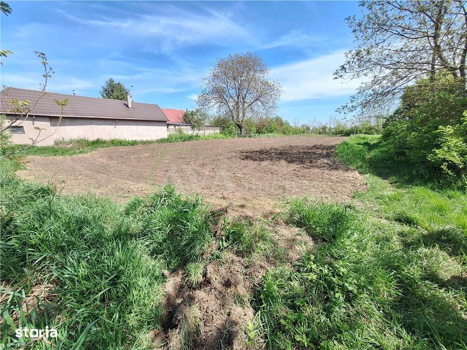 Teren intravilan 1180 mp, zona Saucesti