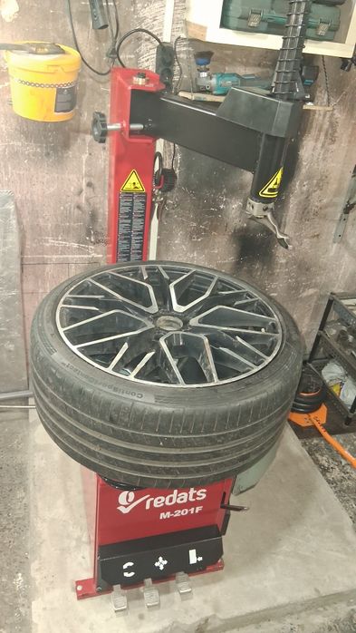 Servicii în sudură aluminiu jante de aliaj.