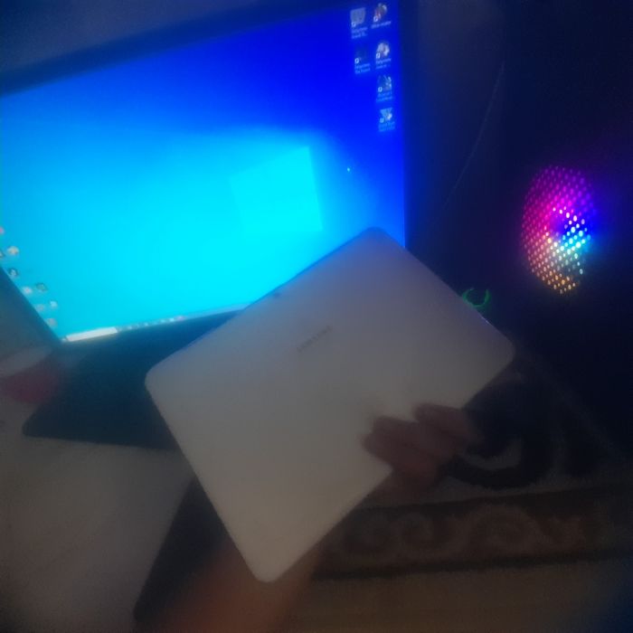 Продам планшет и телефон