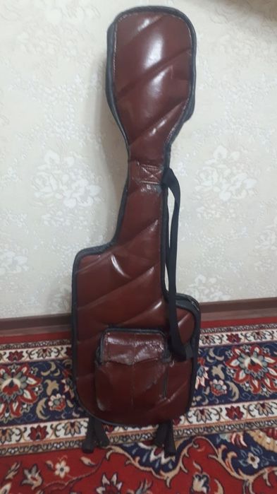 Bass gutar Fhill koreya