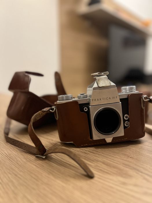 Пленочный фотоаппарат Praktica IV F