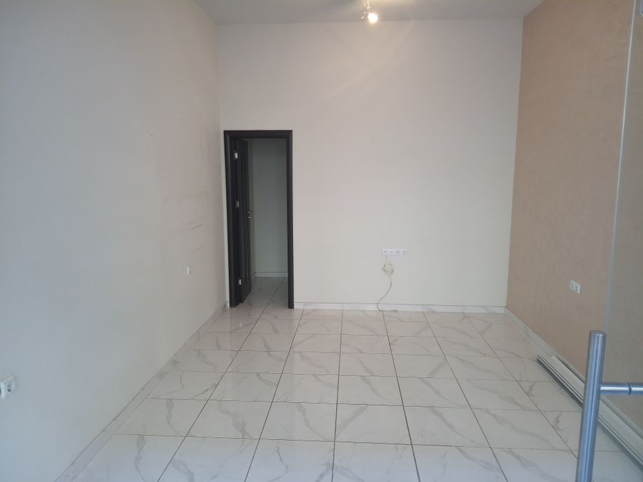 Дава се под наем Магазин в Пловдив, Тракия - 25 кв.м за 178.5 € - Снимка #4