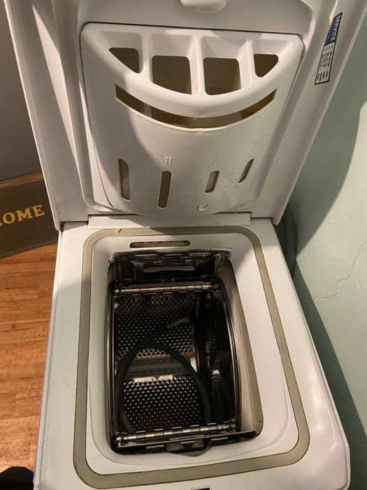 Стиральная машинка Hotpoint Ariston