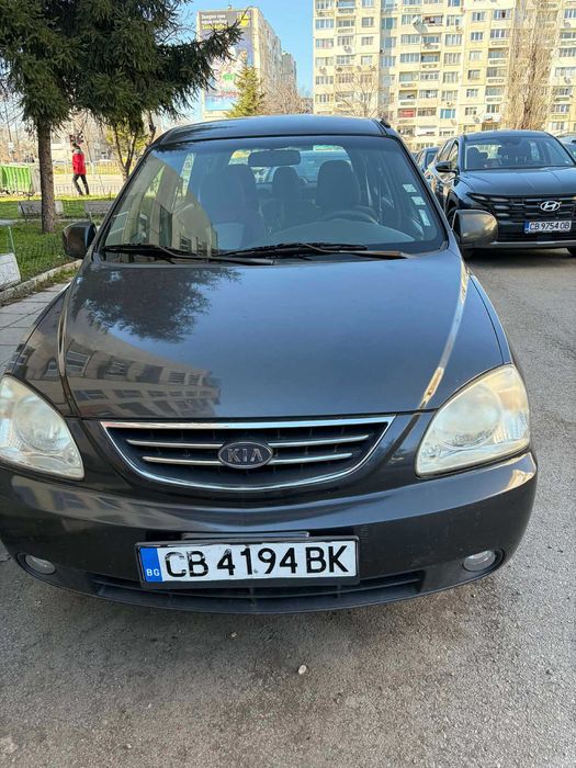 Продавам KIA carens