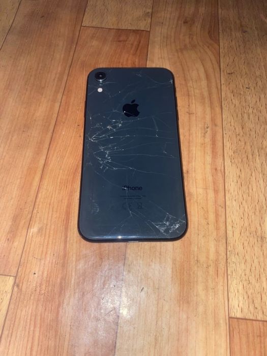 Обменяю айфон хр