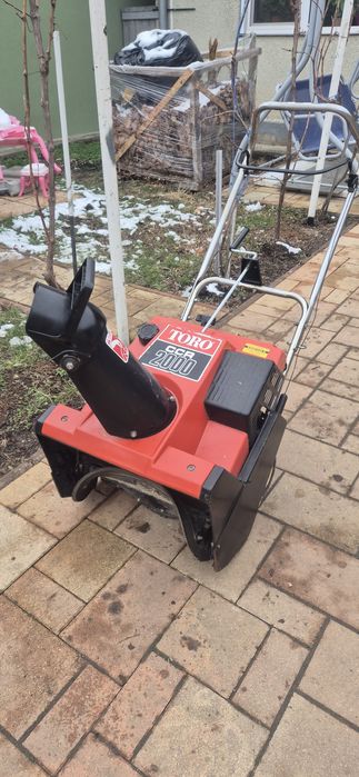 Aparat aruncat zăpadă pe benzină Toro  profesională