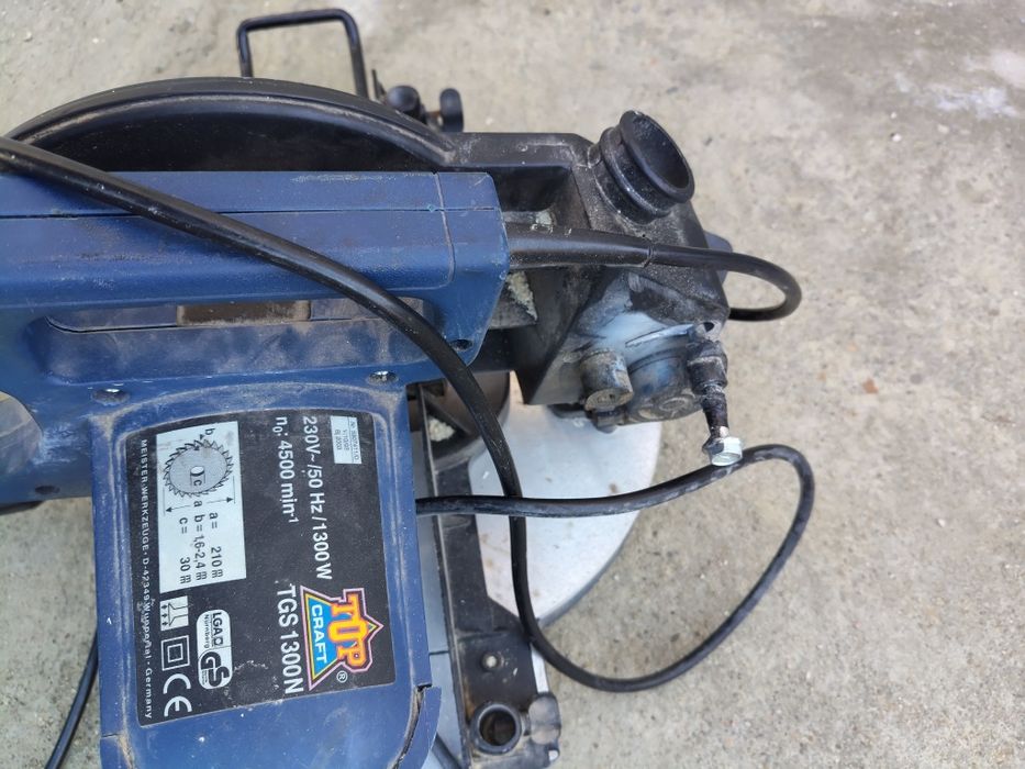 Fierăstrău circular electric