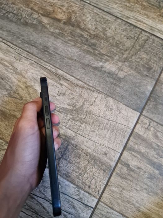 Iphone 15 black titanium