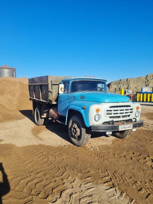 Пгс , грунт, глина, отсев, чернозем, мусор. Зил доставка