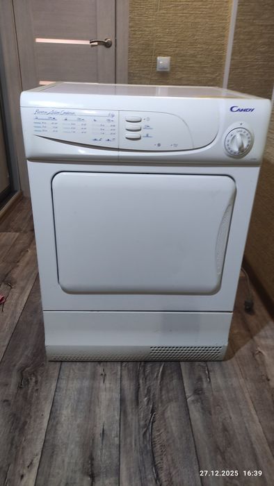 Сушильная машина Candi