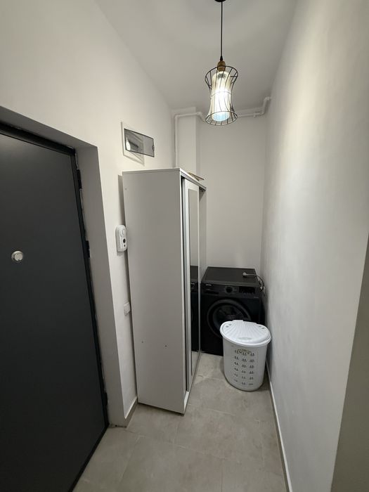 Inchiriez garsoniera