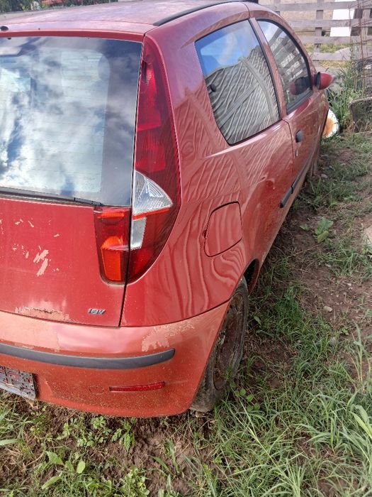 Vând Fiat Punto benzină