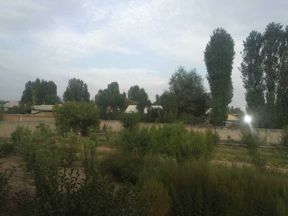 2 qavatli Uy biznes uchun qulay ijaraga beriladi.
