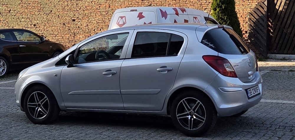 Opel corsa D 1.3 Diesel/An 2008/