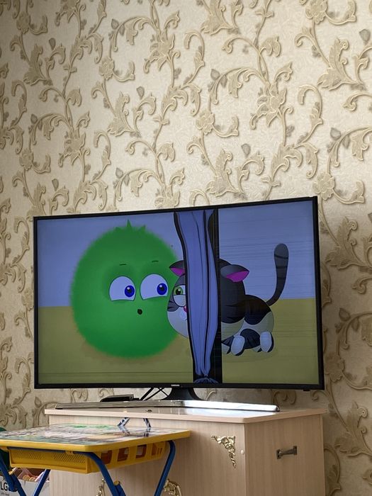 Продам телевизор Самсунг