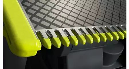 Триммер для бороды и усов Philips OneBlade QP1424/10, черный