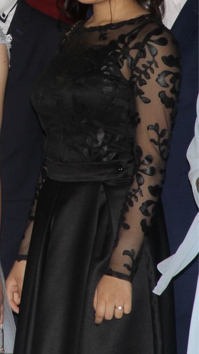 Платье продам