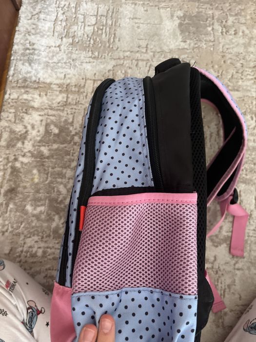 Ghiozdan pentru fete Daco