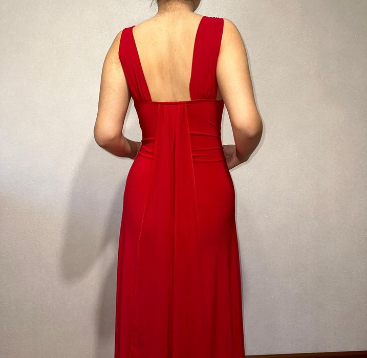 Продам платья б/у