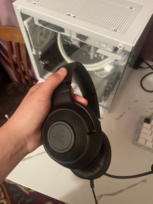 Наушники 2,коврик,мышь