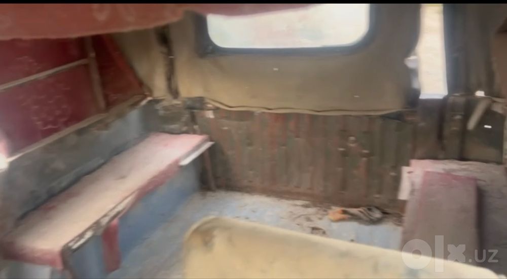 Uaz Erdua mator yurib turgan