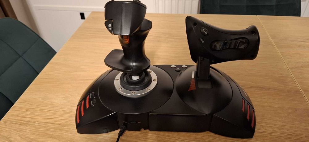 Joystik Thrustmaster T Flight Hotas