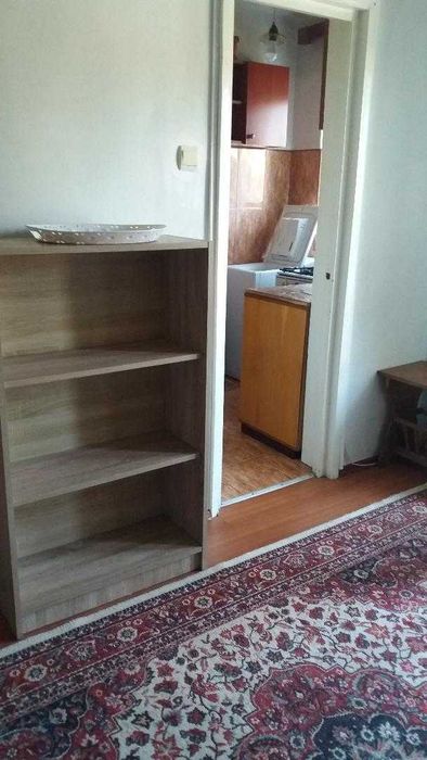 Inchiriez garsoniera zona  Decebal- Sovata etaj 2