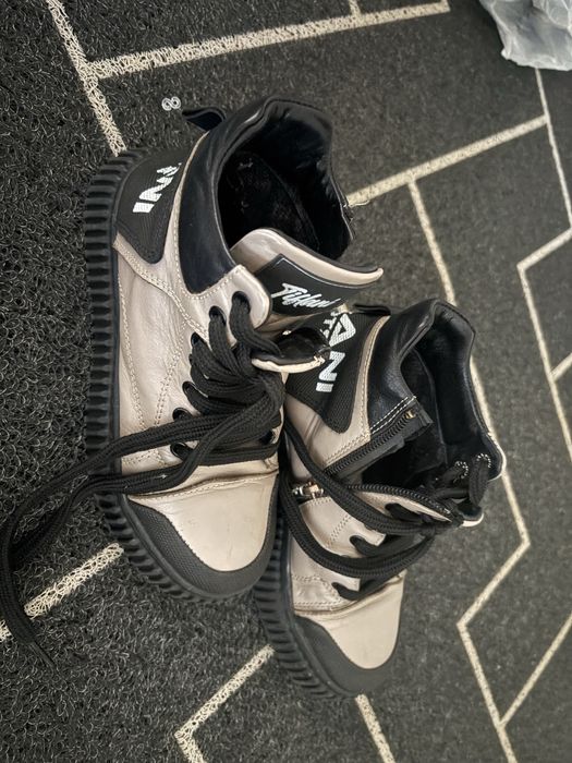 Продам обувь на девочку  размер  32