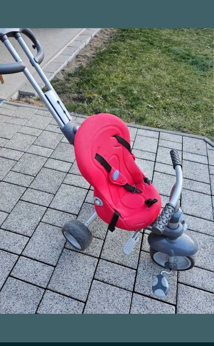 Vand tricicleta pentru copii