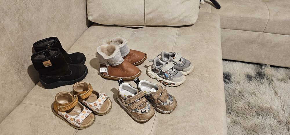 Детская обувь для мальчика или девочки