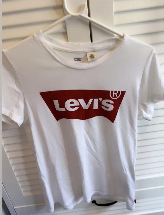 tricou levi’s alb