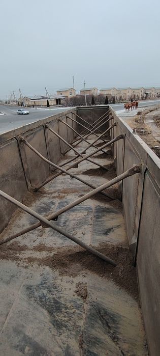 Howo A6  tyagach va tanar pirtsep sotiladi.