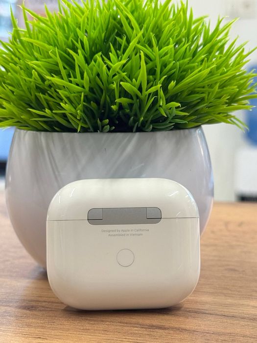 AirPods series 3