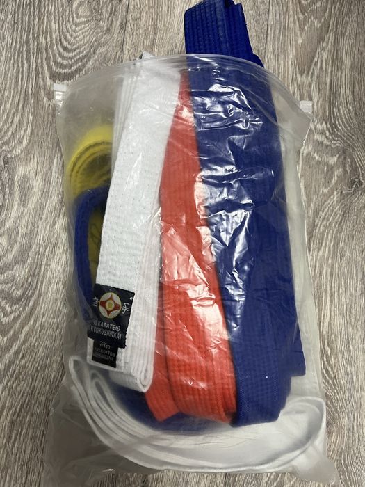 Продается кимоно для каратэ