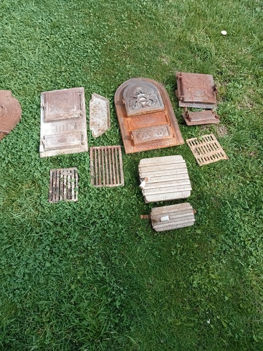 Uși din fonta pentru semineu