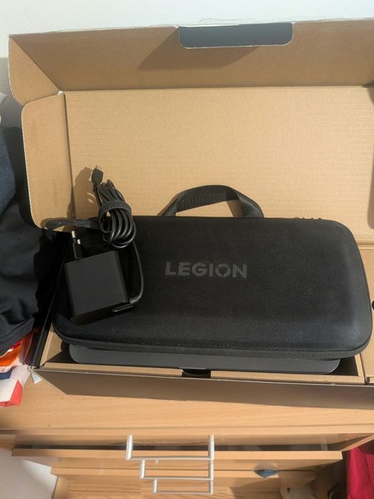 Vând consola legion