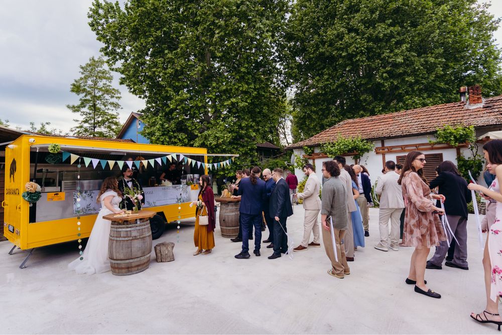 Кетъринг каравана под наем за събития