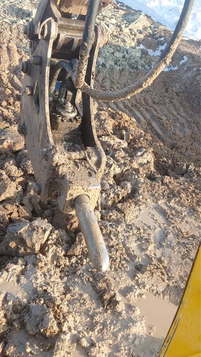 Продам гидромолот JCB