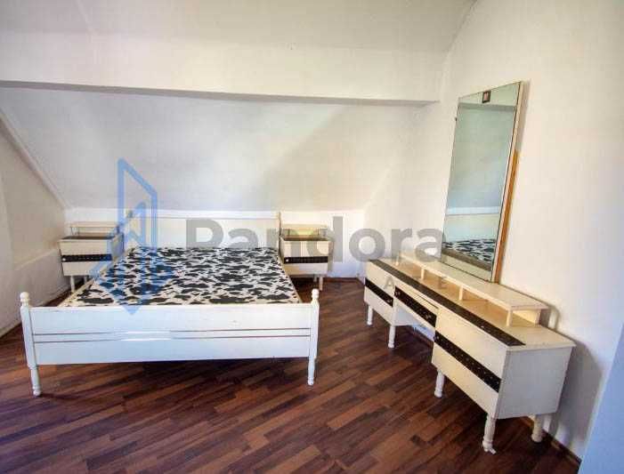 Тристаен апартамент под наем в кв. Студентски град