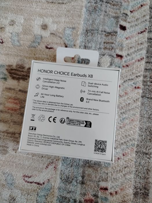 Продаётся безпроводные наушники Honor