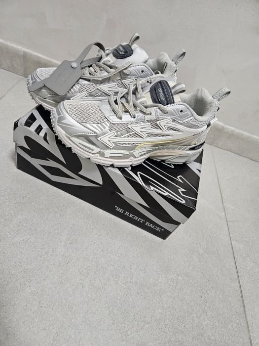 Off White be right back 42