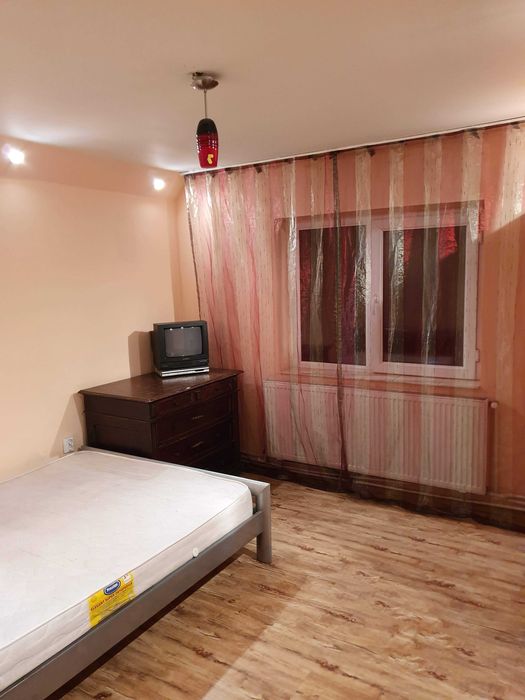 Vand Apartament 2 camere, decomandat - direct proprietar