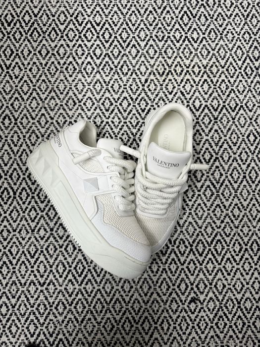 Valentino Garavani one stud xl