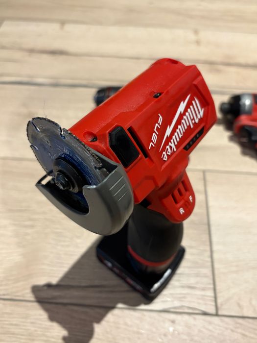 Milwaukee комплект