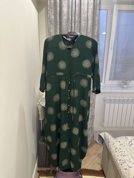 Продам женские платья 54-56 размера