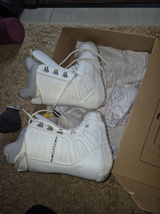 Boots   BURTON  Nr 39